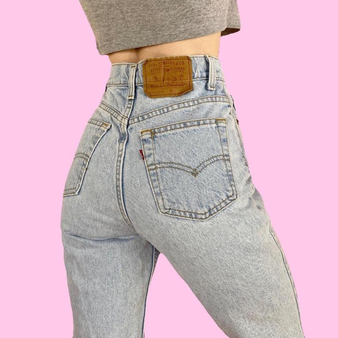 Levi's light wash fashion mom jeans