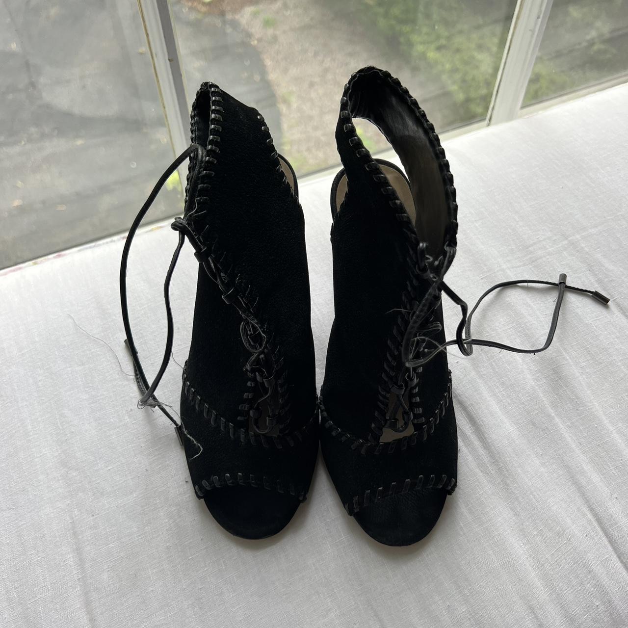 Enzo Angiolini heals Originally around 80 100