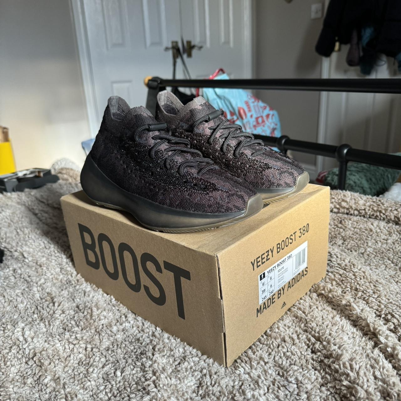 yeezy 380 onyx retail