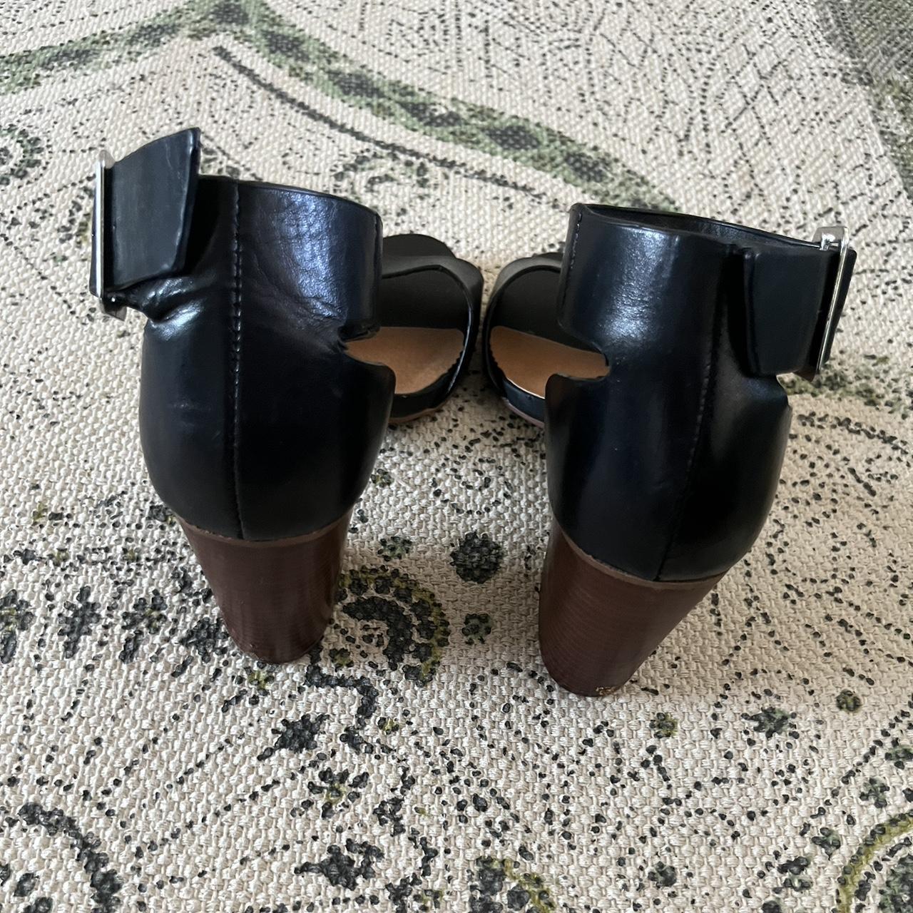 deena black steve madden