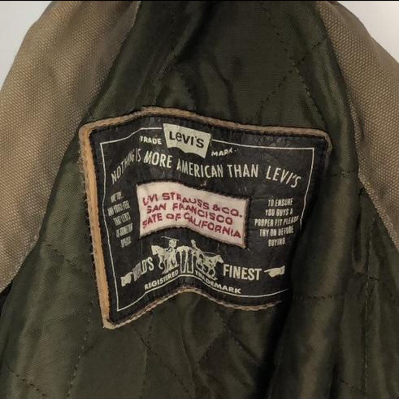 Levi's Men's Black and Grey Jacket Depop