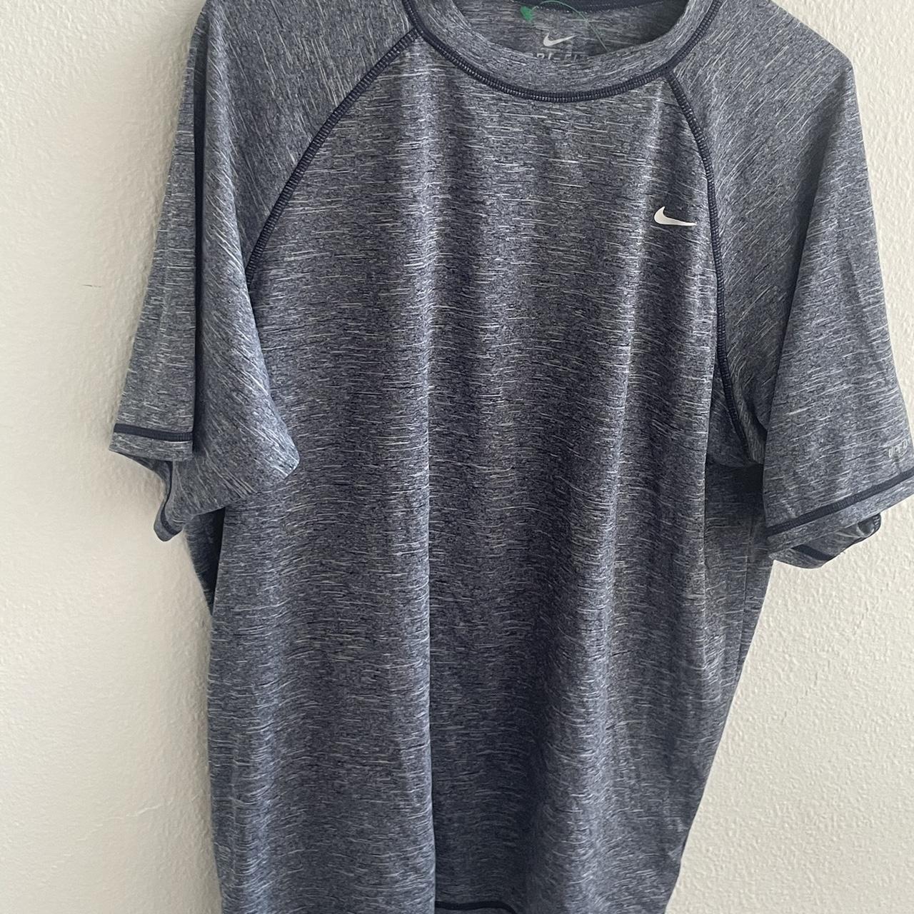 mens dark grey nike t shirt