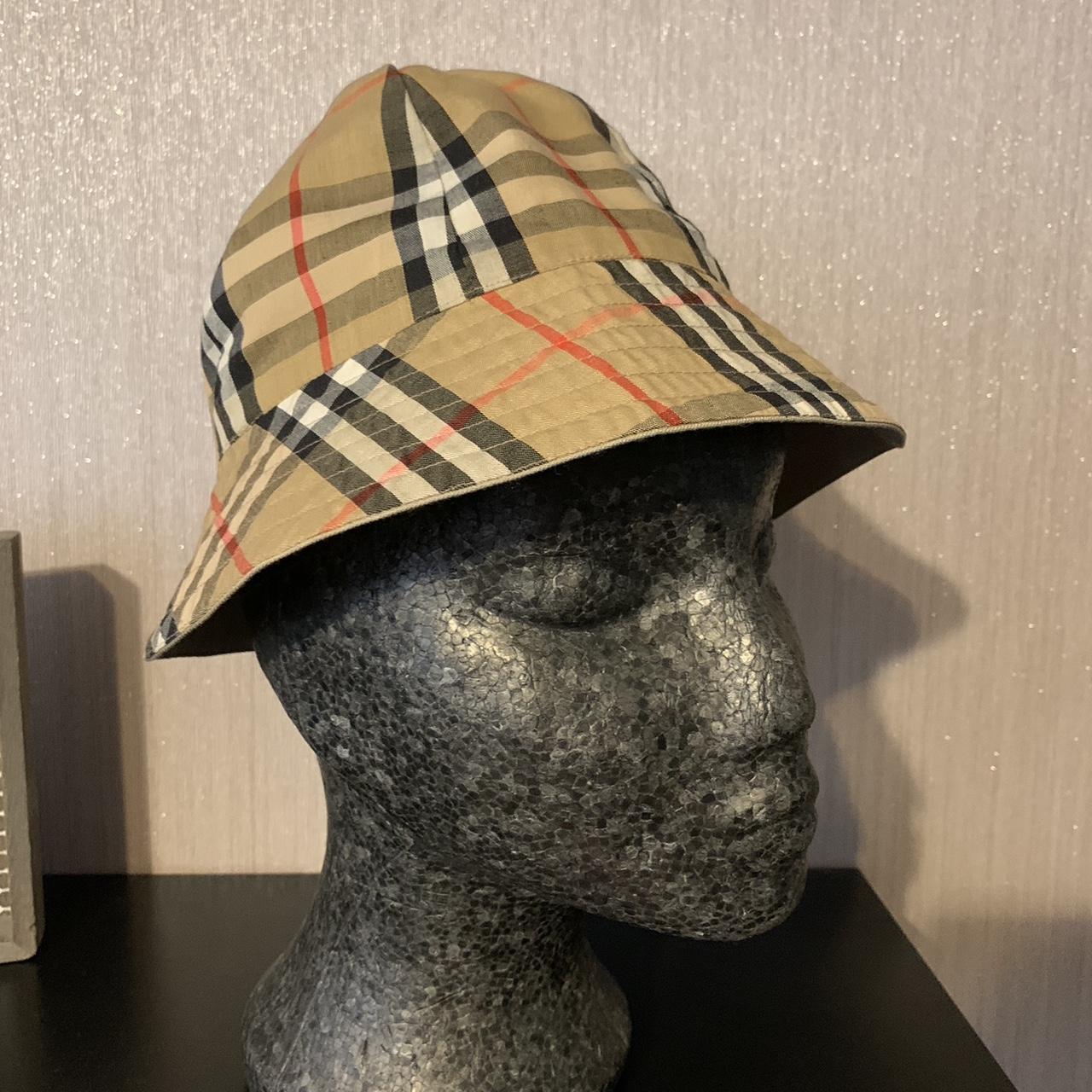 Reversible burberry bucket sales hat