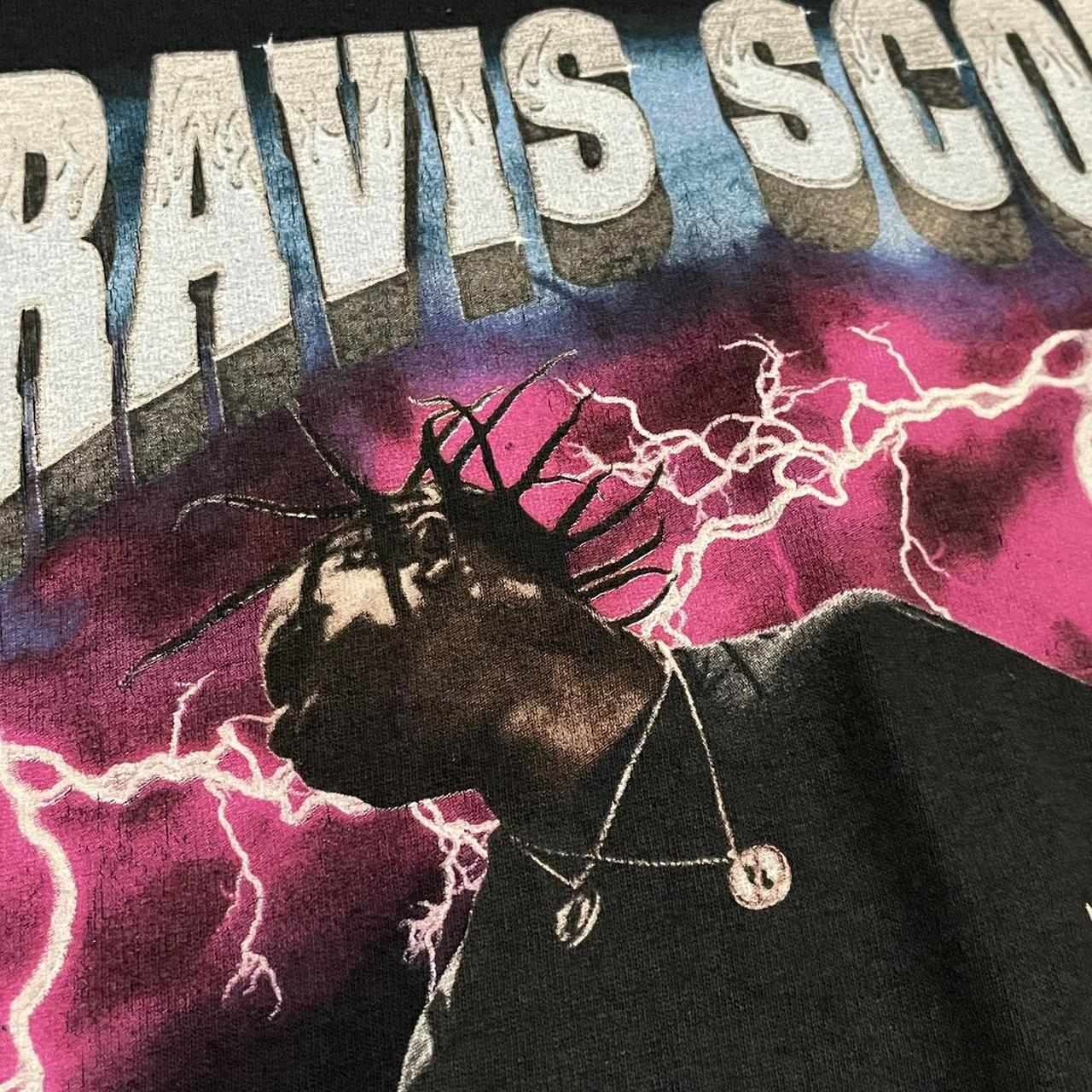 Travis Scott 2015 Rodeo Tour Lightning Tee (size L- | Depop Travis Scott 2015 Rodeo Tour Lightning Tee (size L- | Depop
