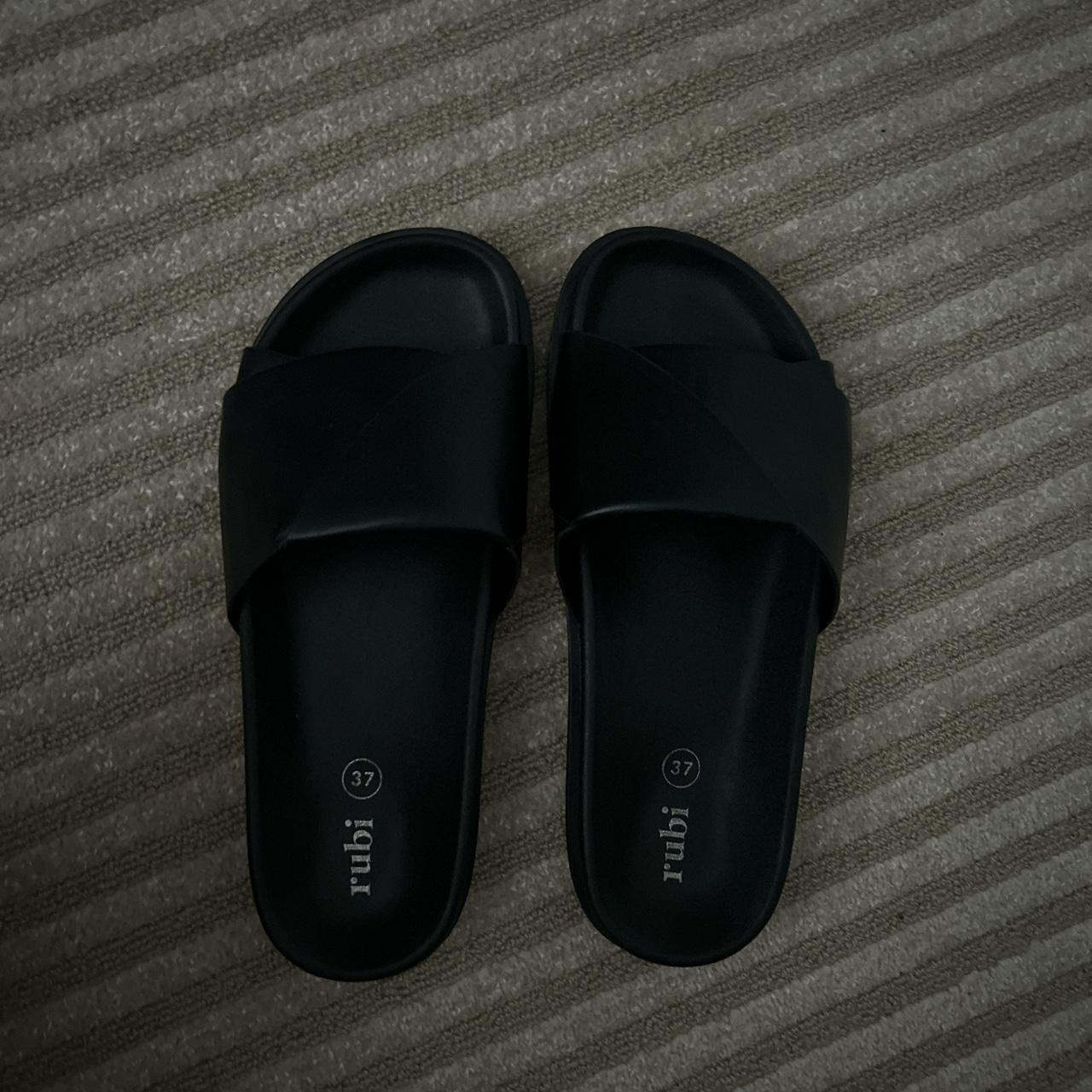 Cotton On Women's Black Slides Depop