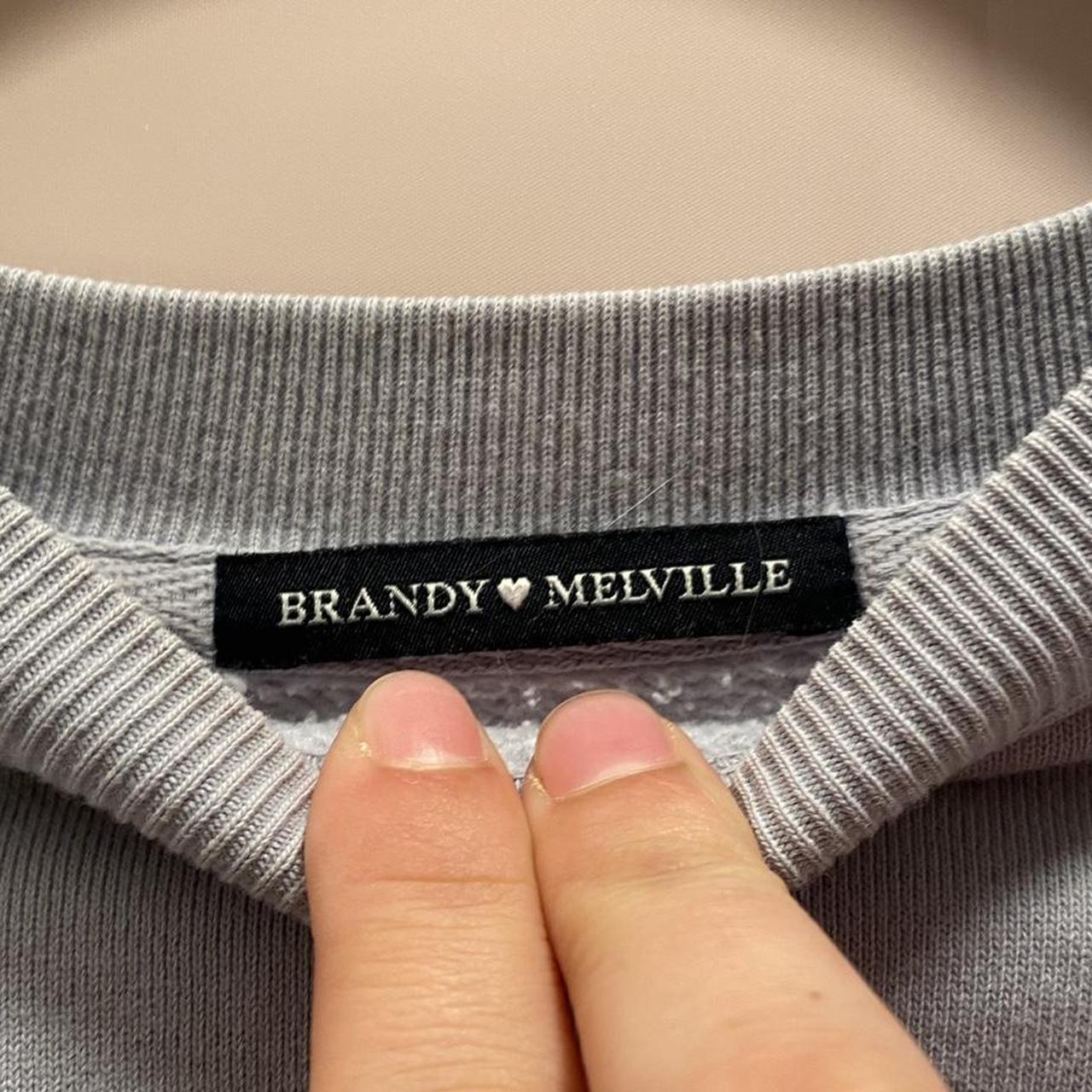 Brandy Melville Yosemite sweatshirt with pockets ★... Depop