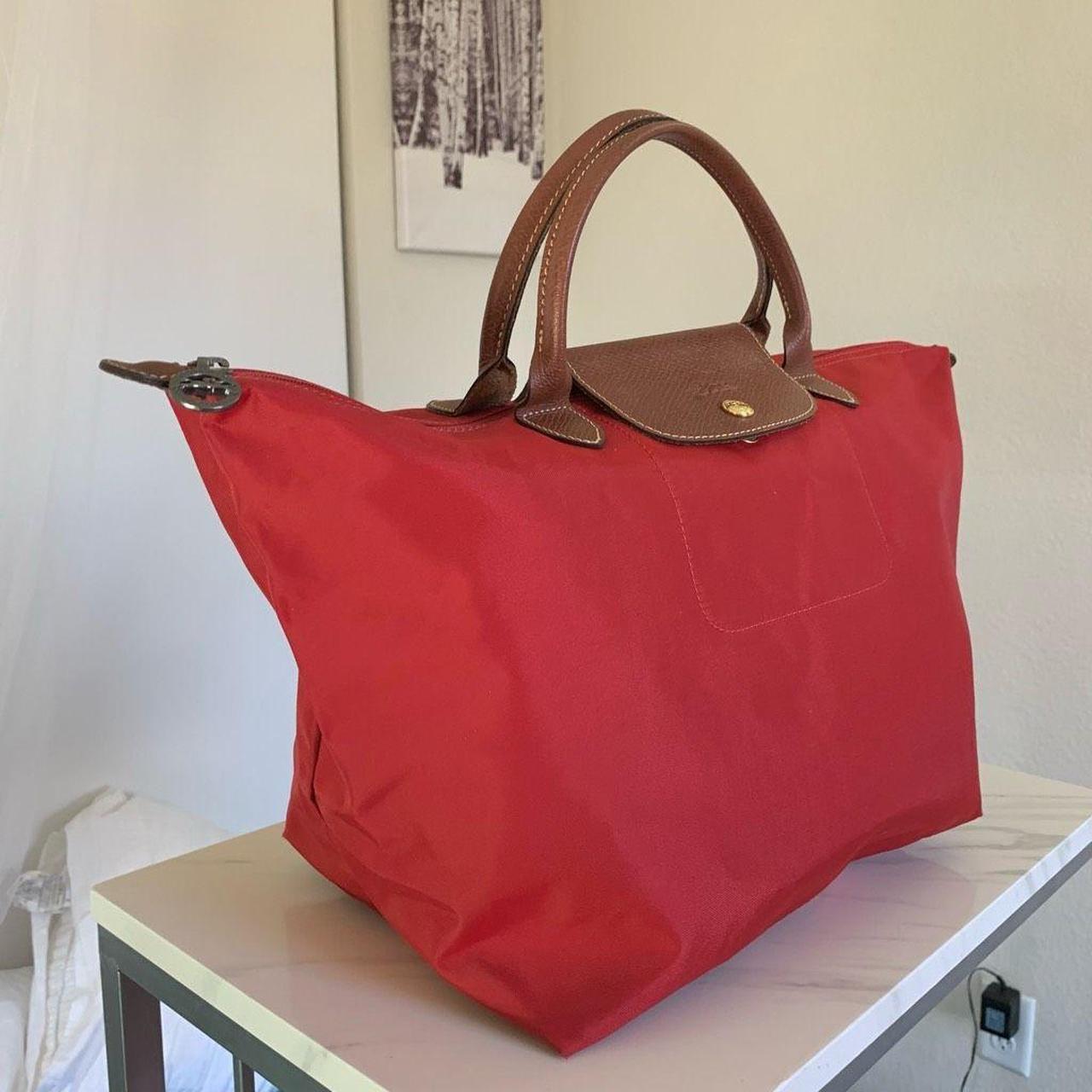 Long champ outlet bag red