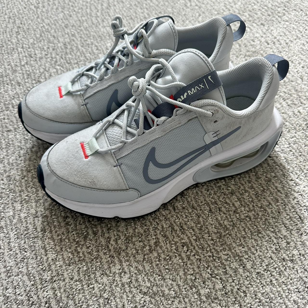 women's grey trainers nike