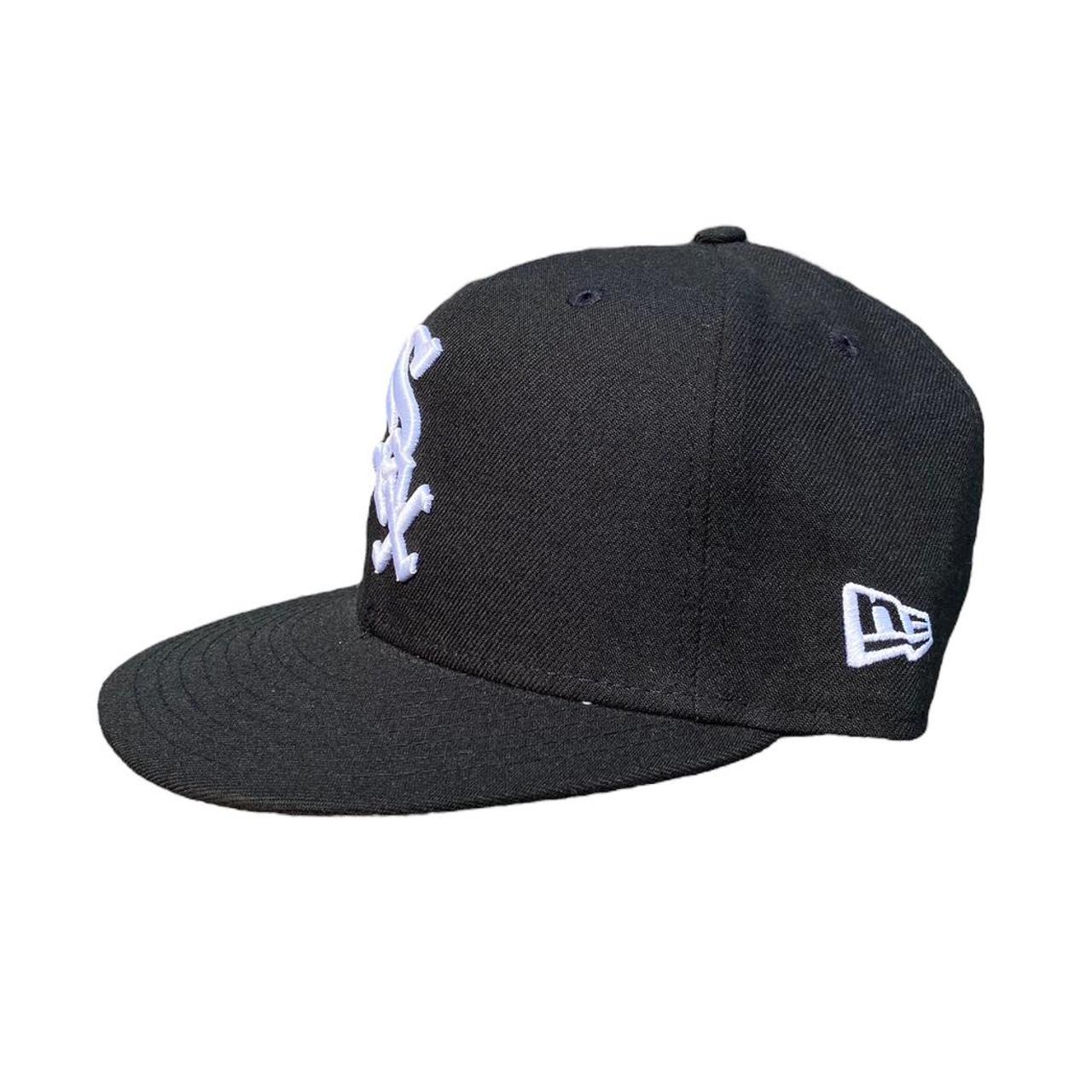 Authentic new era Chicago white Sox fitted. Fits my - Depop