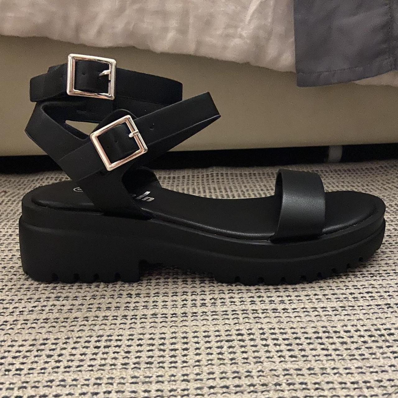 item listed by chiodos24
