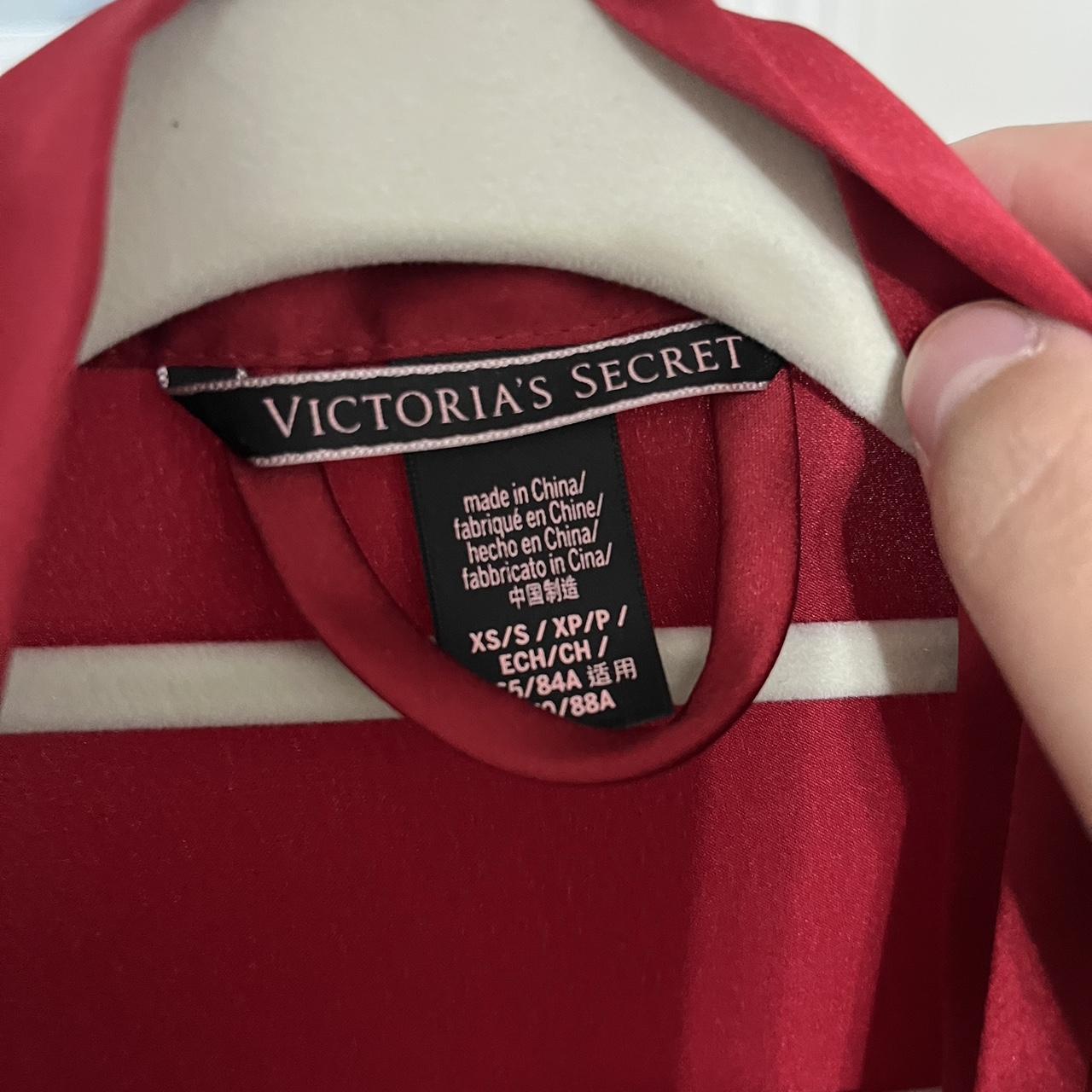 Victoria's Secret Women's Red Robe | Depop