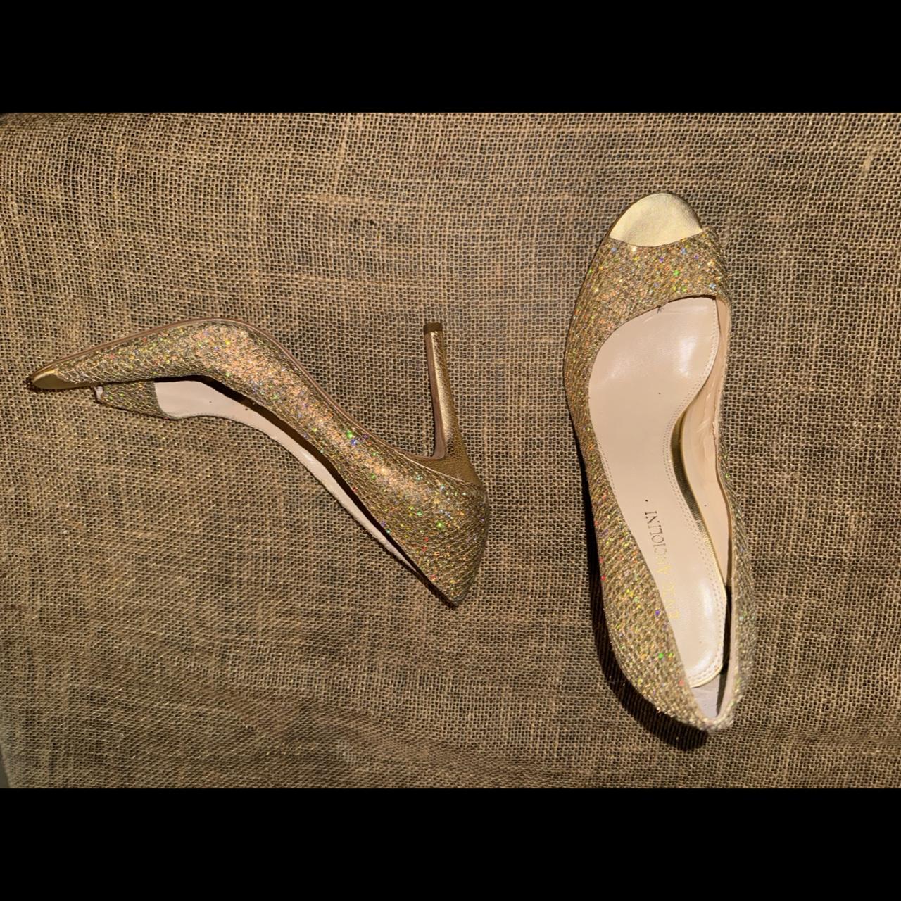 Gold glittery heels with a 1/2 inch Depop