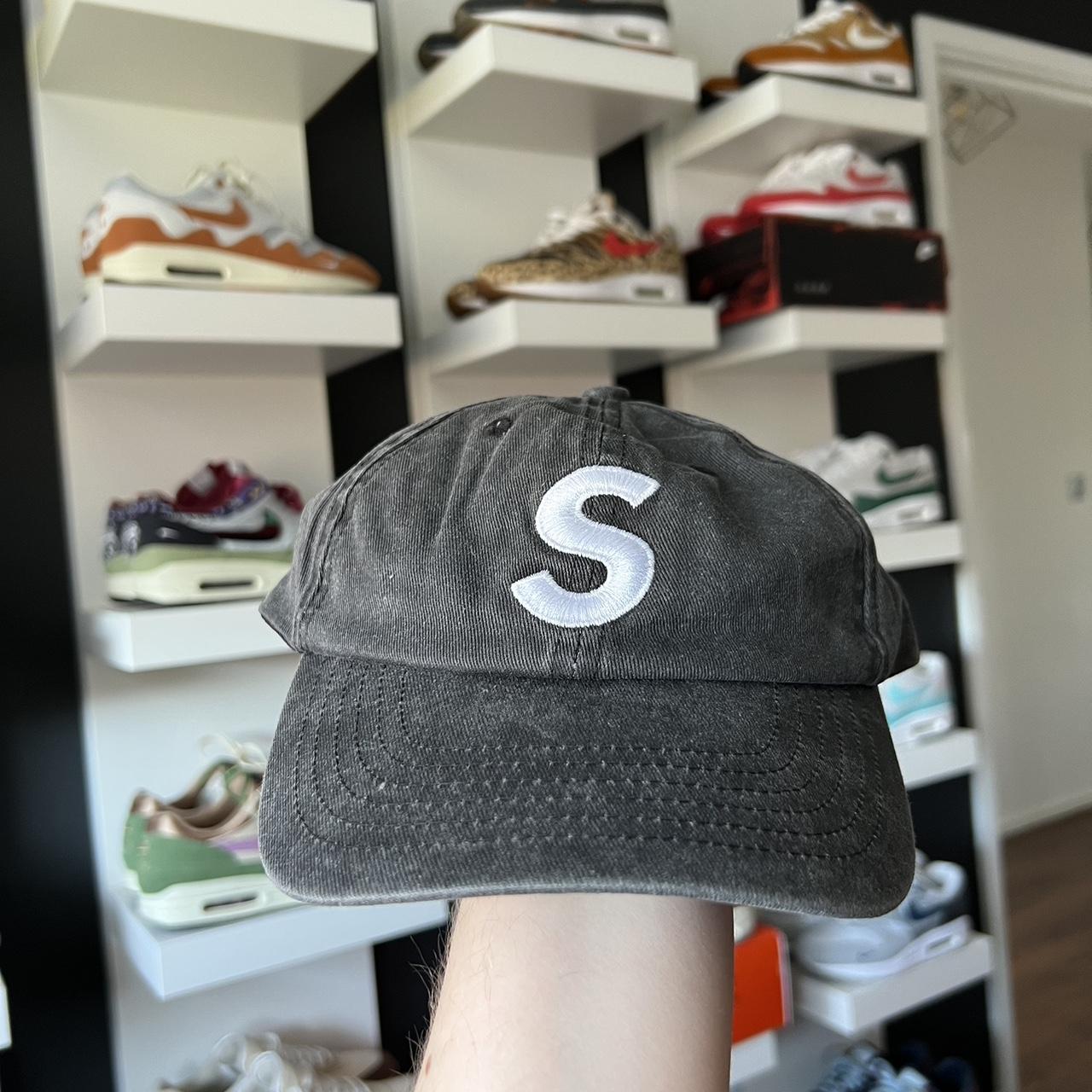 Supreme Men's Black Hat Depop
