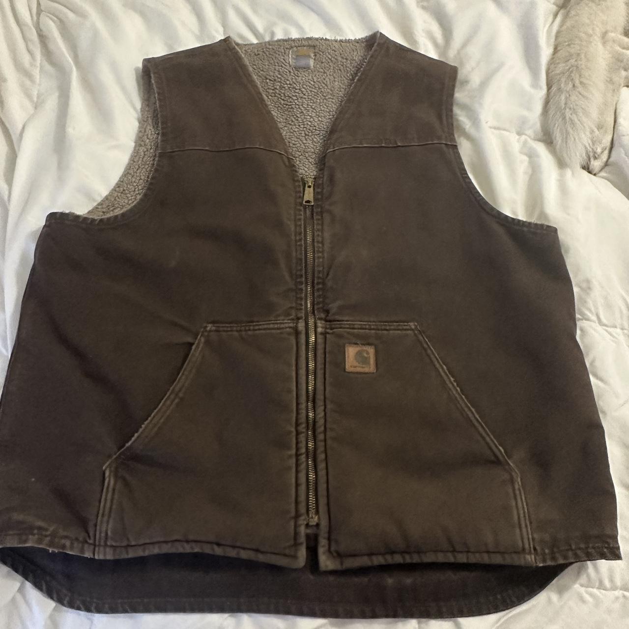 Carhartt Men's Gilet | Depop