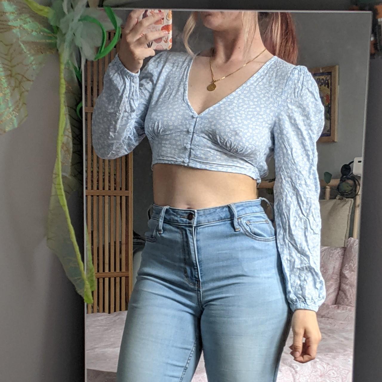 Stunning MONKI summer crop top, perfect for brunches... - Depop