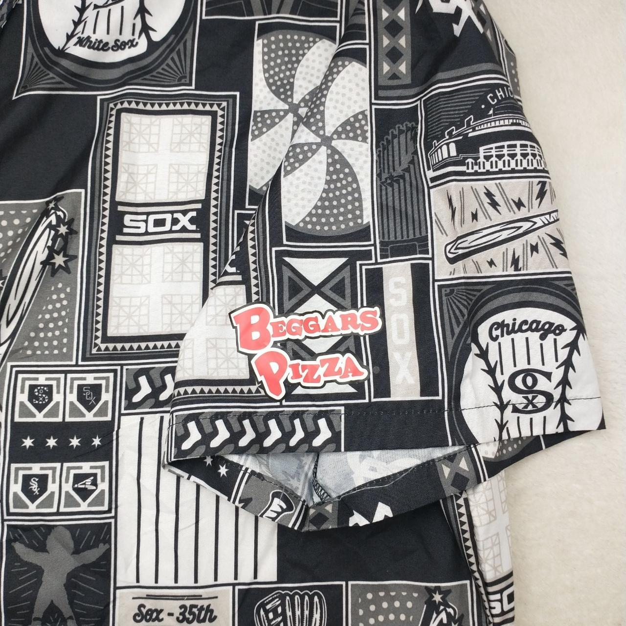 Men's Chicago White Sox Black Hawaiian SGA Button - Depop