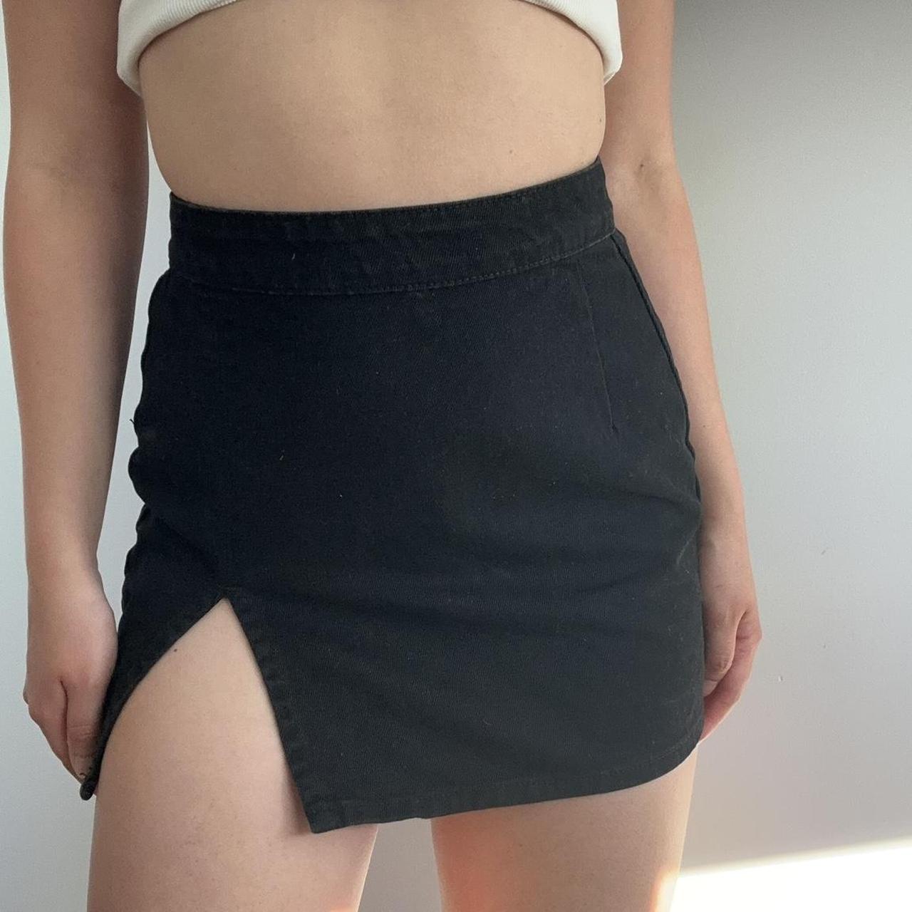 Princess Polly Women's Black Skirt Depop