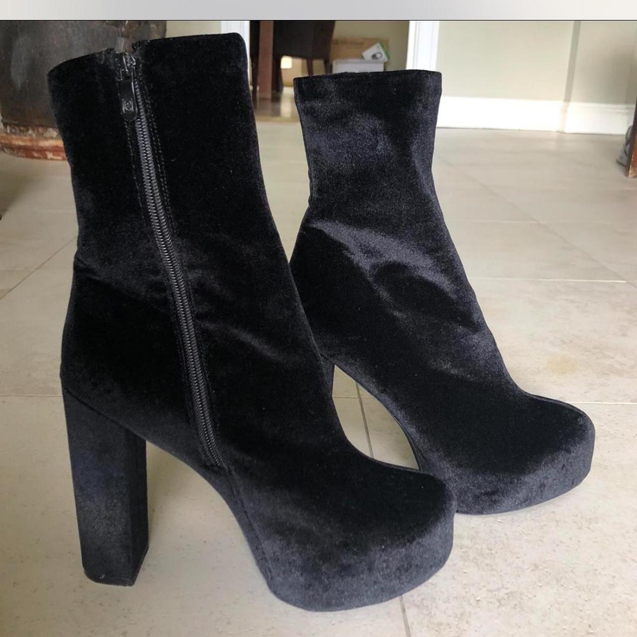 item listed by saskia_jade