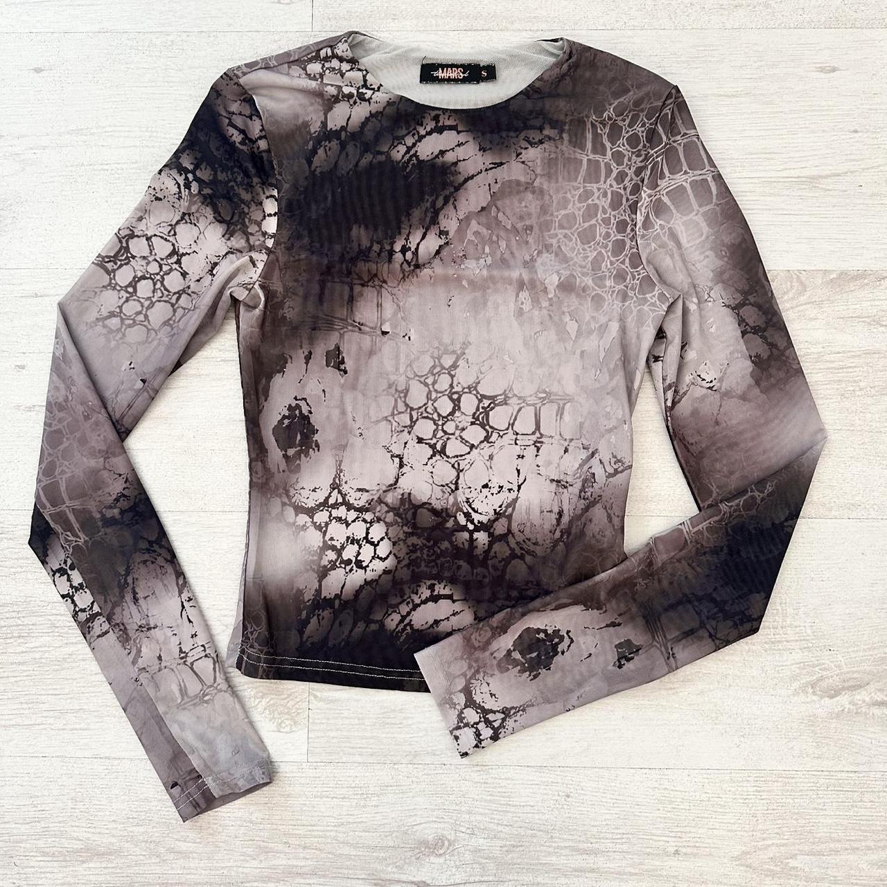 item listed by saskia_jade
