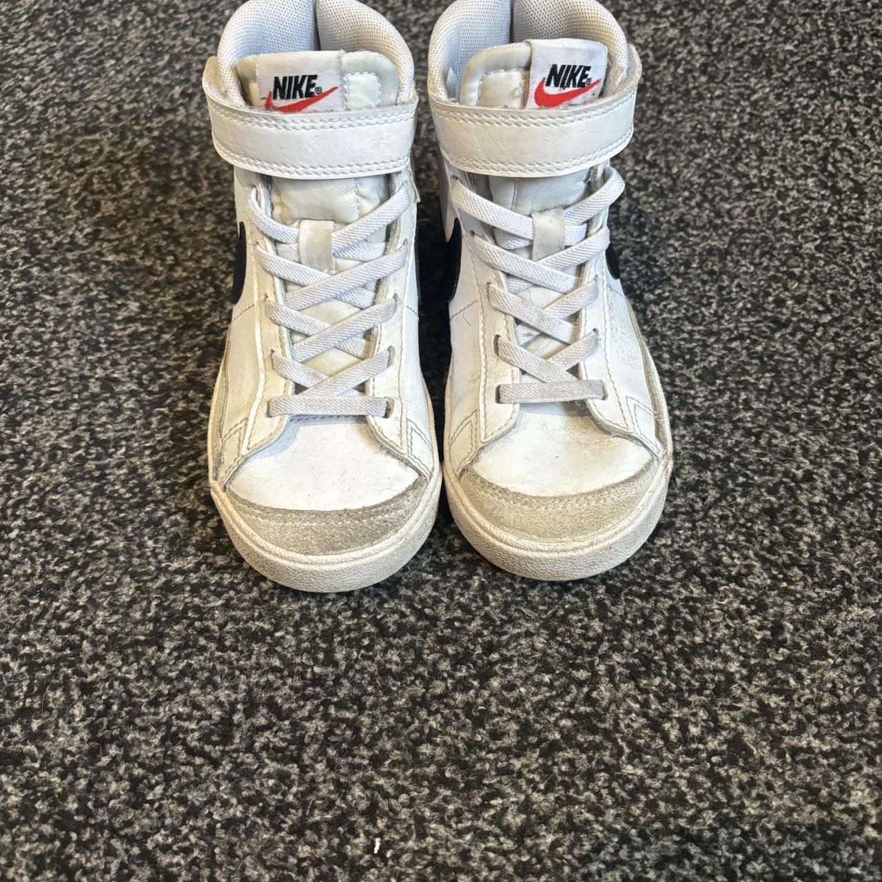 childrens nike trainers size 10