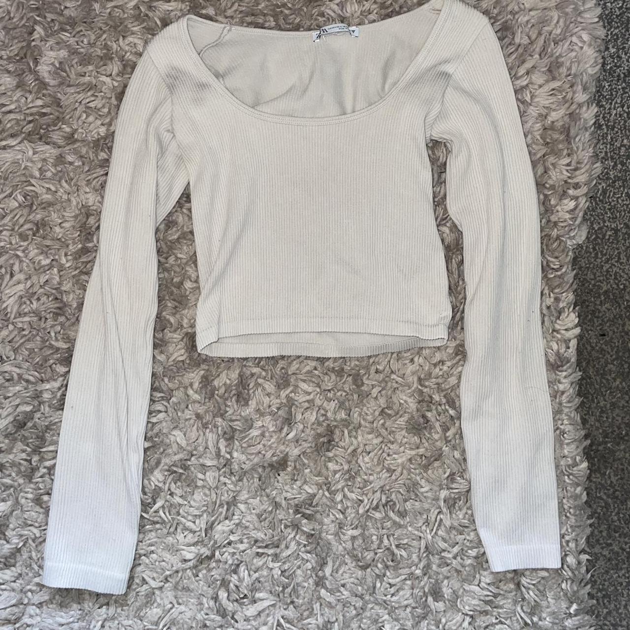 Zara long sleeve crop cream top Fairly worn Size xs-s - Depop