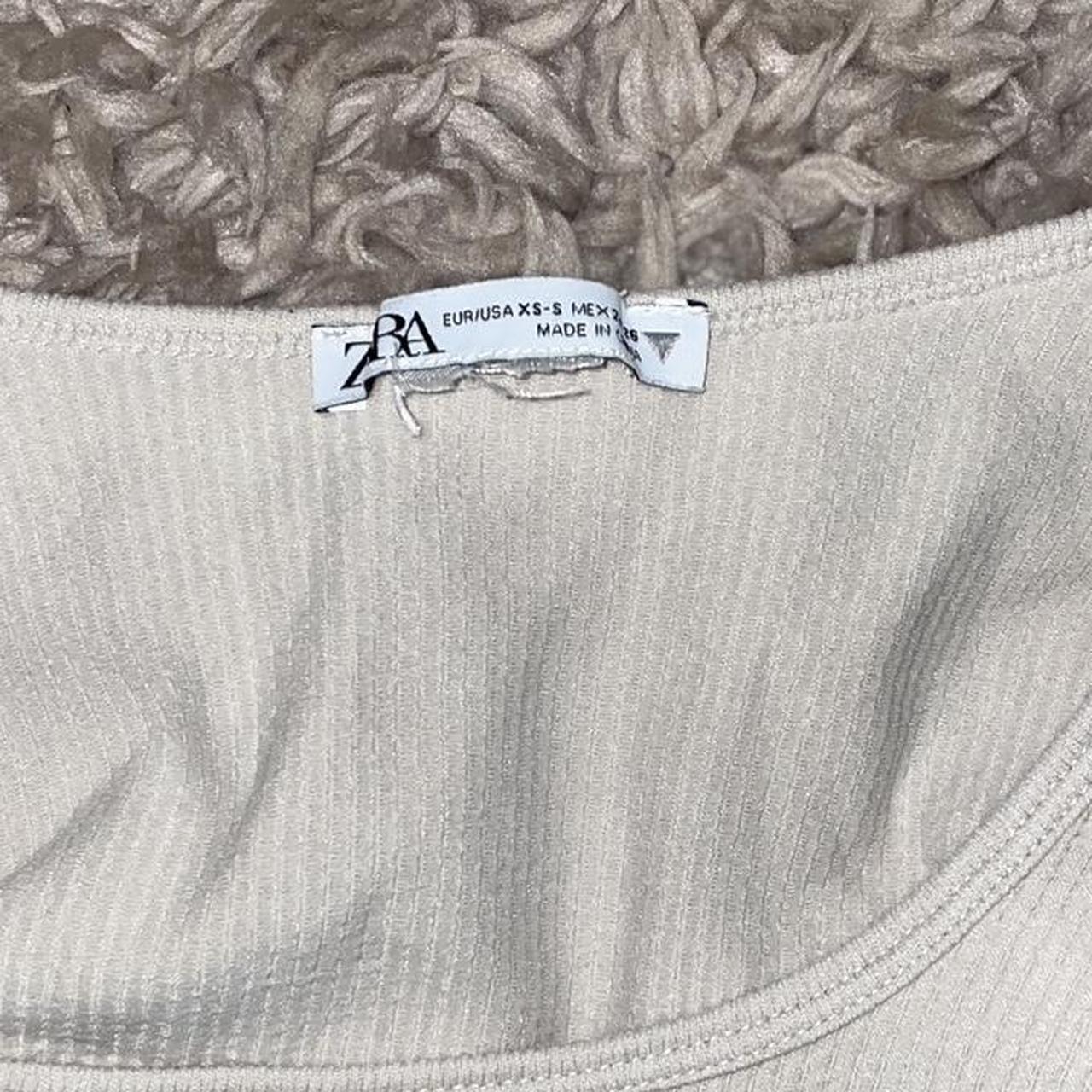 Zara long sleeve crop cream top Fairly worn Size xs-s - Depop