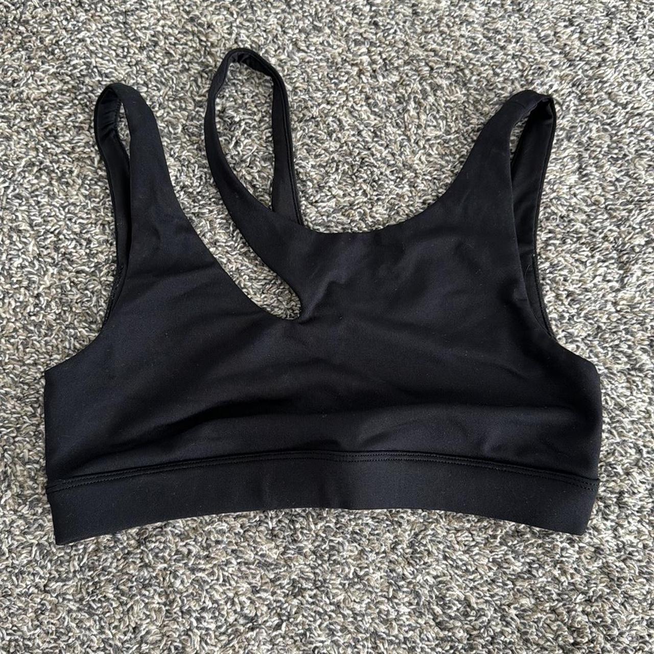 Alo Yoga bra - size XS Repop, never worn by me just - Depop