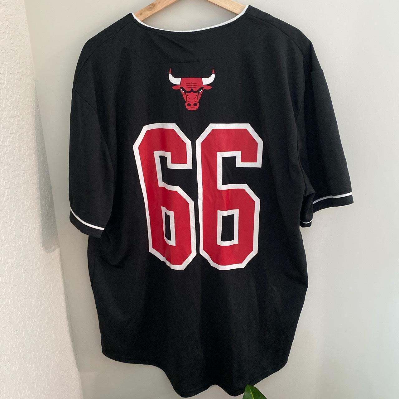 Vintage Chicago bulls jersey Size Small. Used sold - Depop