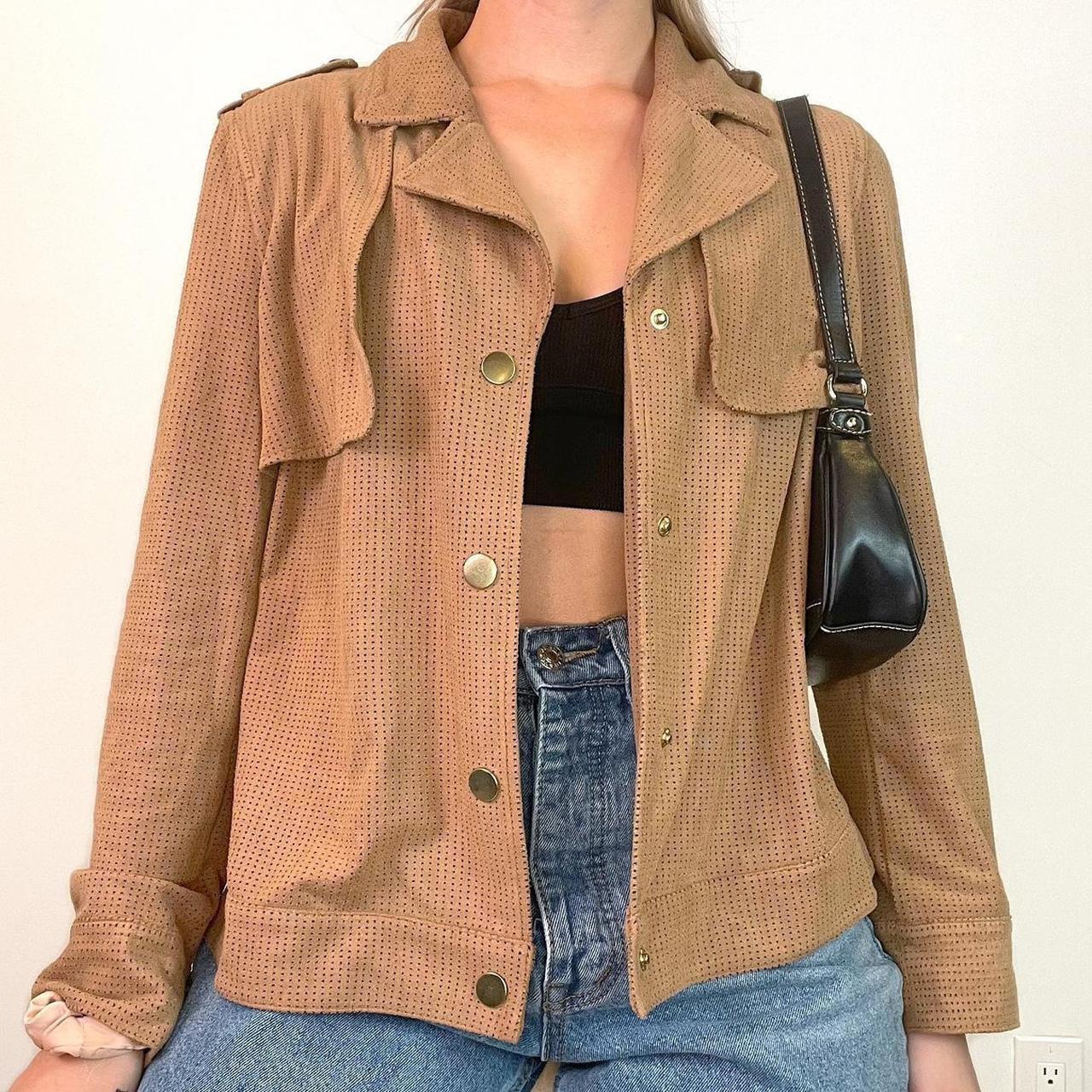 Tan faux suede chicos light jacket Features