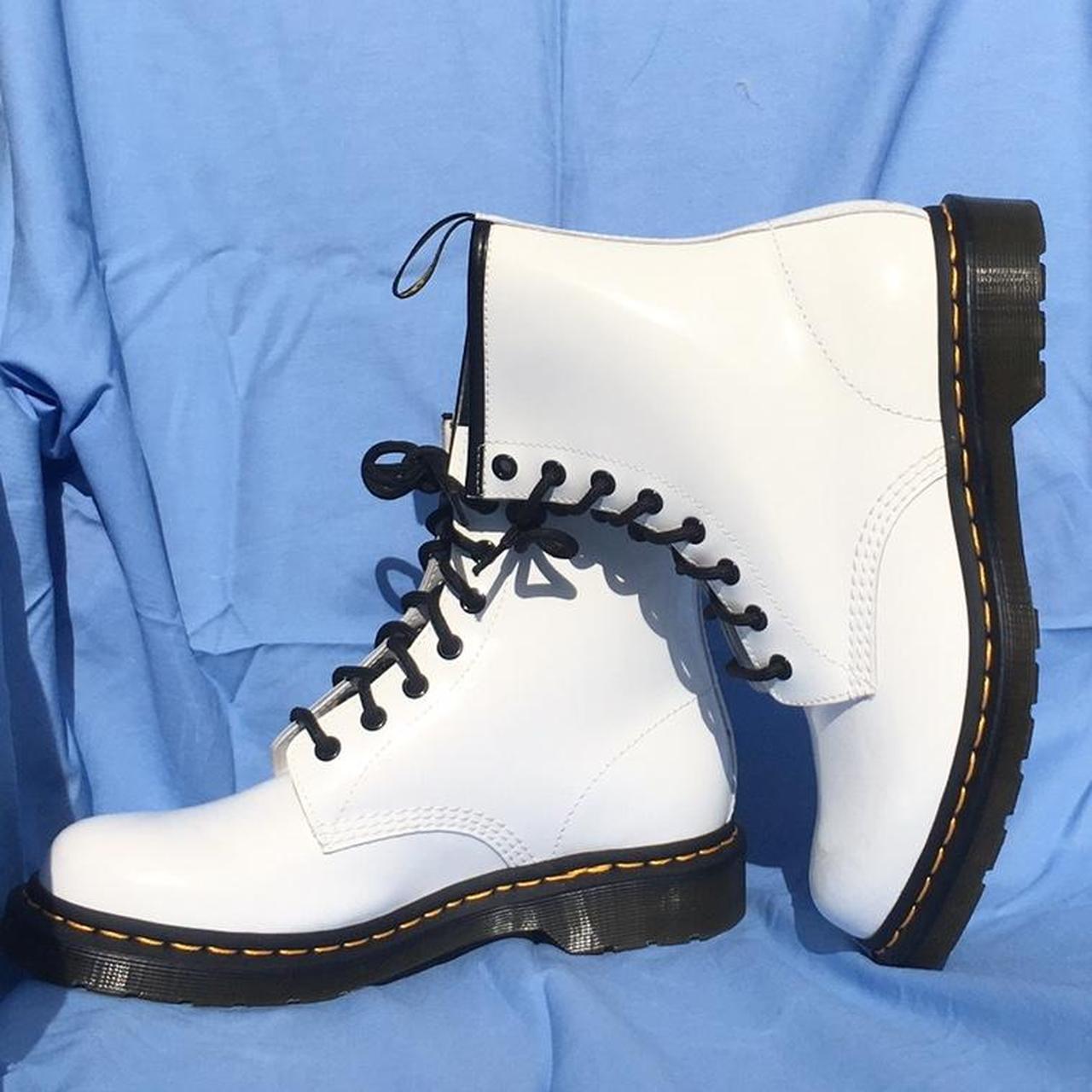 Doc martens white patent 2024 leather