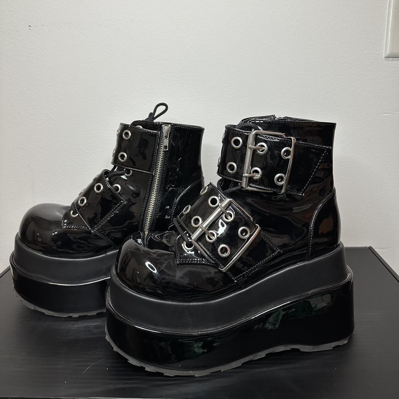 demonia bear 104 black