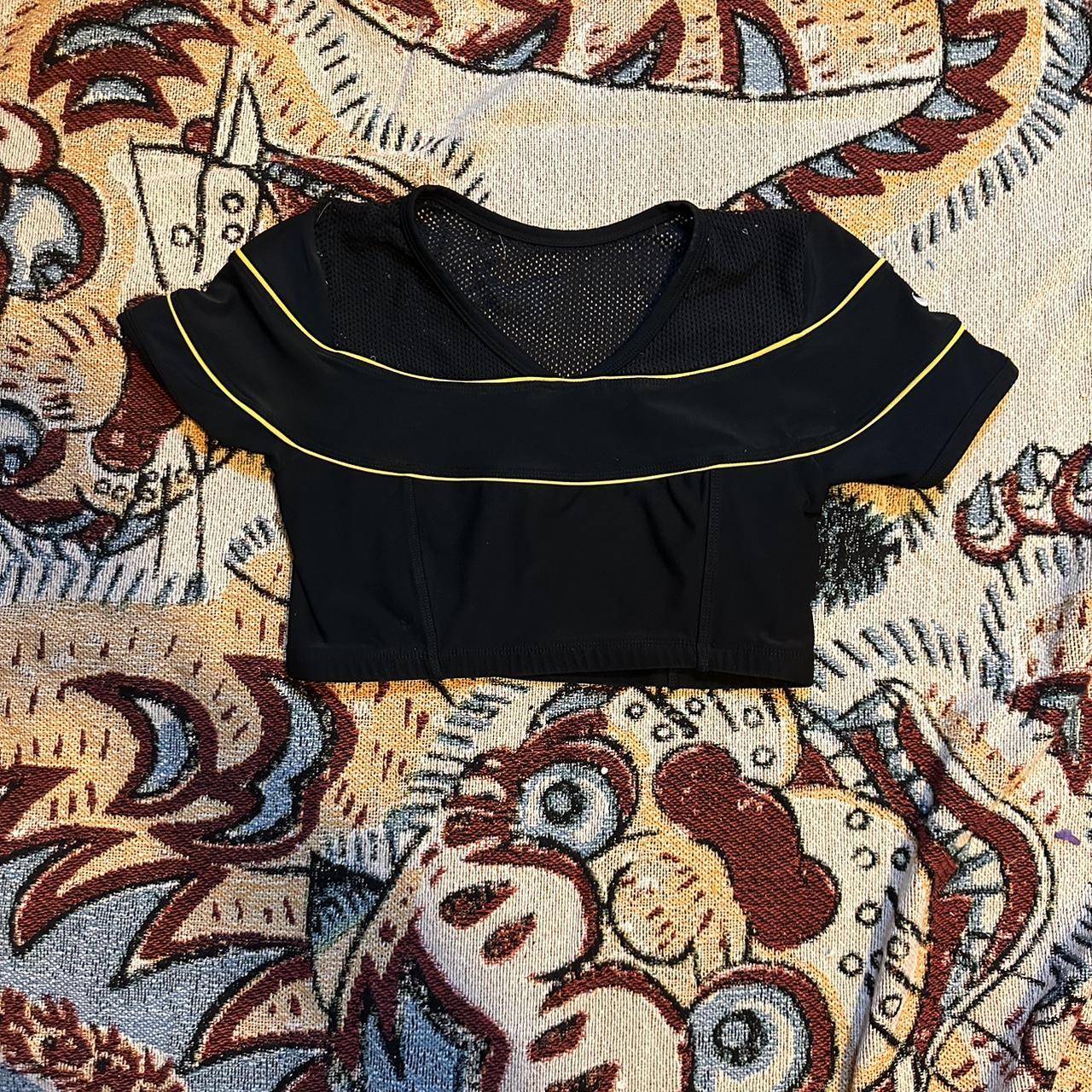 coloured nike top