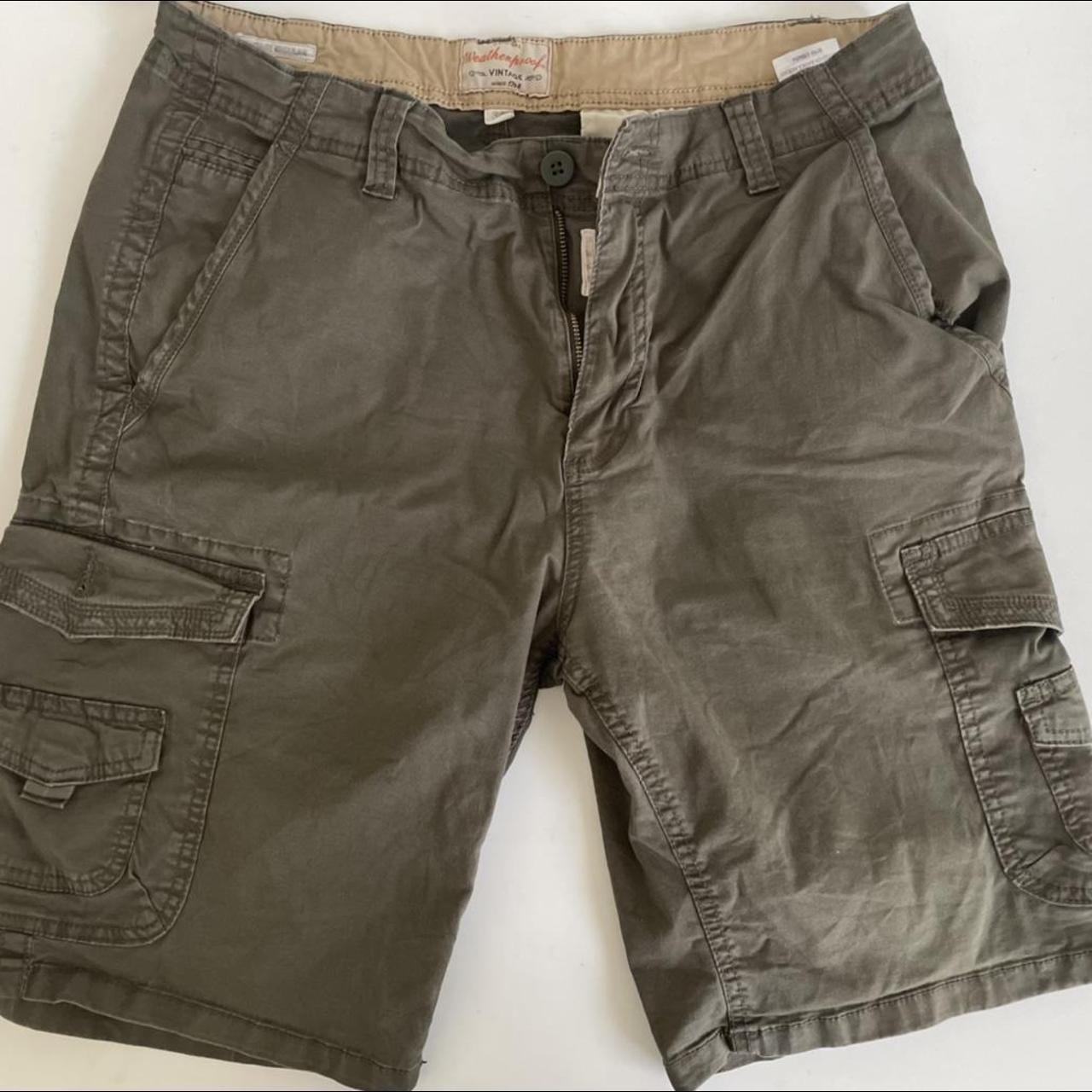 weatherproof vintage cargo shorts size 34 - Depop