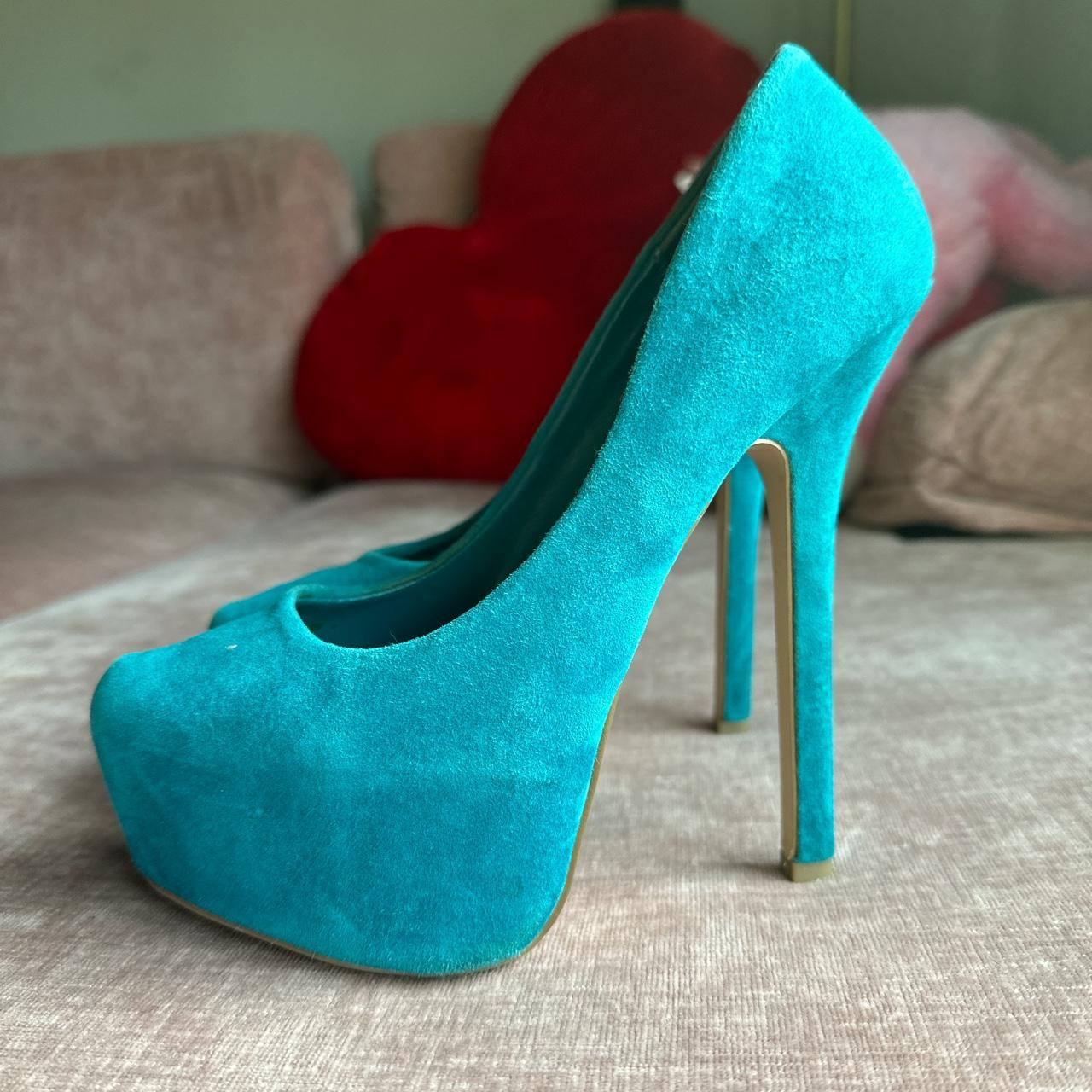 Steve Madden suede aqua heels Perfect for a night... - Depop