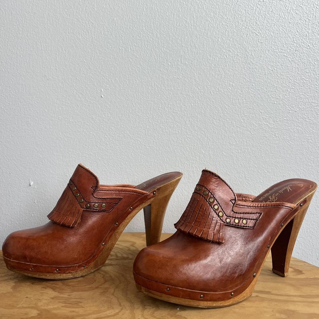 Brown leather clogs womens online