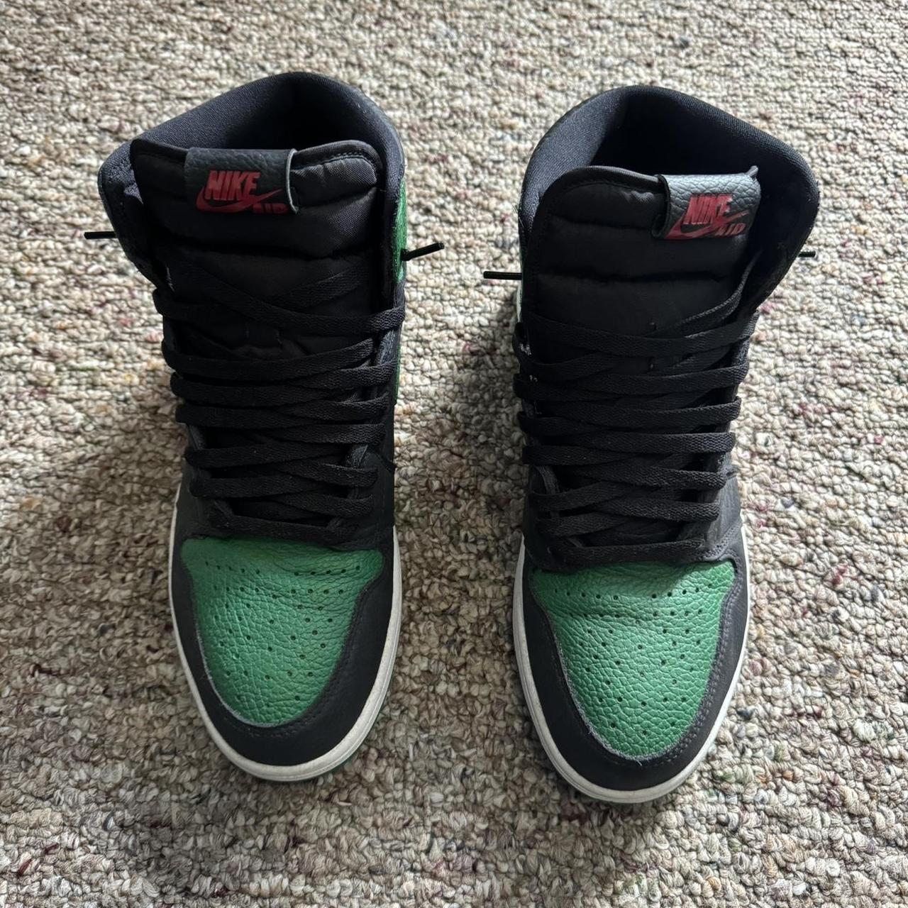 pine green 2.0 red laces