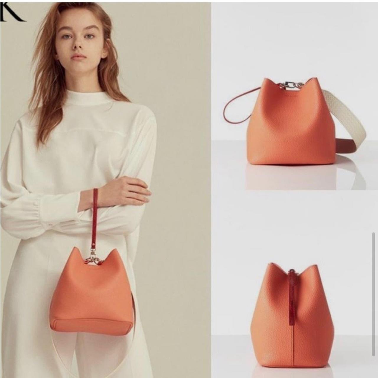 Find Kapoor deals bucket bag