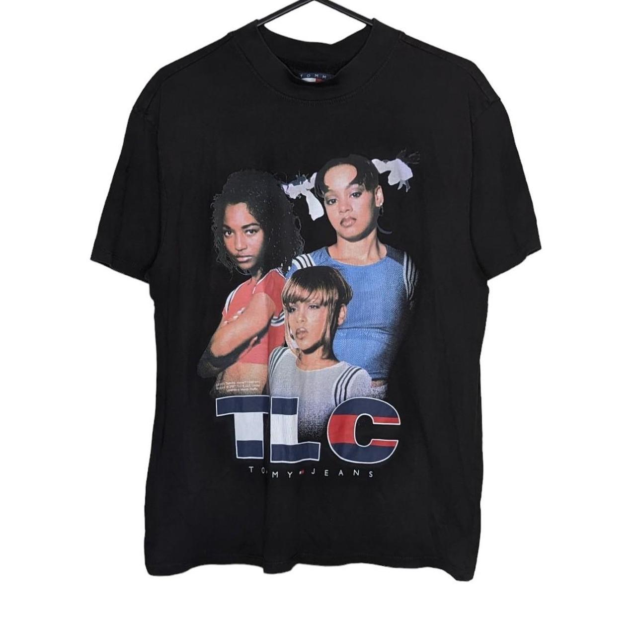 Tommy Hilfiger Men's Black and White Tshirt Depop