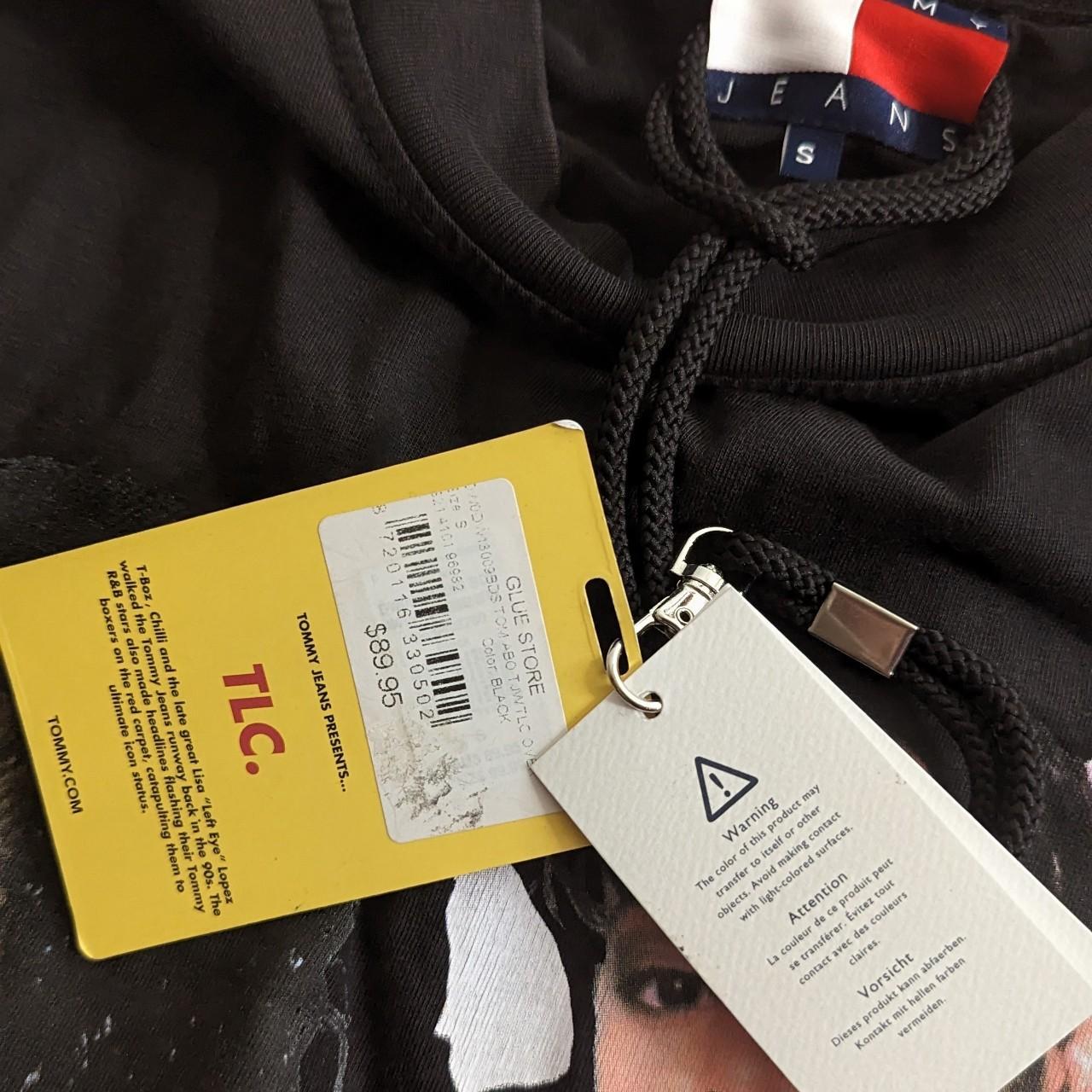 Tommy Hilfiger Men's Black and White Tshirt Depop