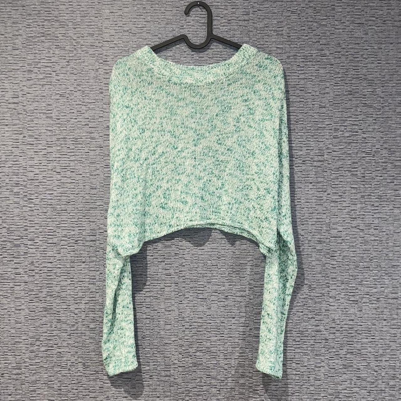 H&M green cropped sweater Green and white cropped... - Depop