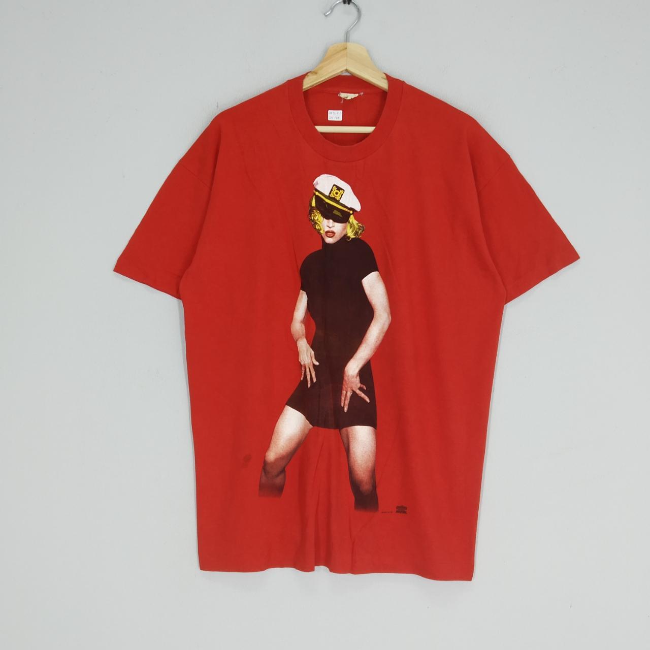 Vintage Madonna “The Girlie Show” hot T-Shirt