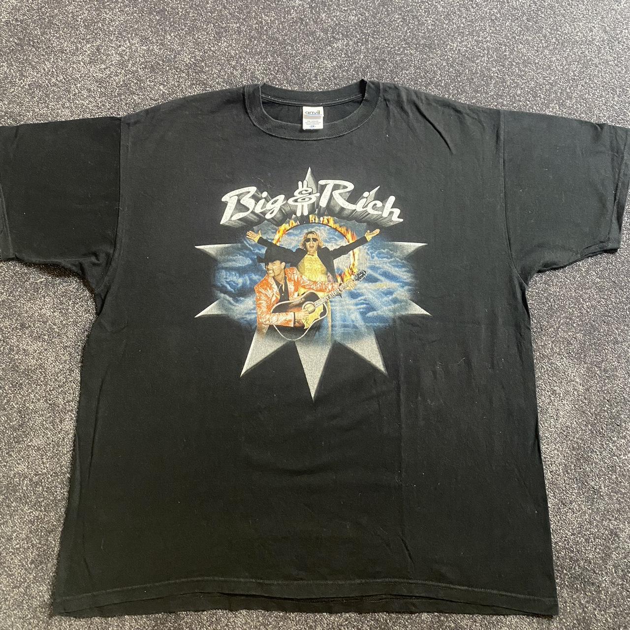 2006 Big and Rich Tour tee Sick front and back hit... - Depop