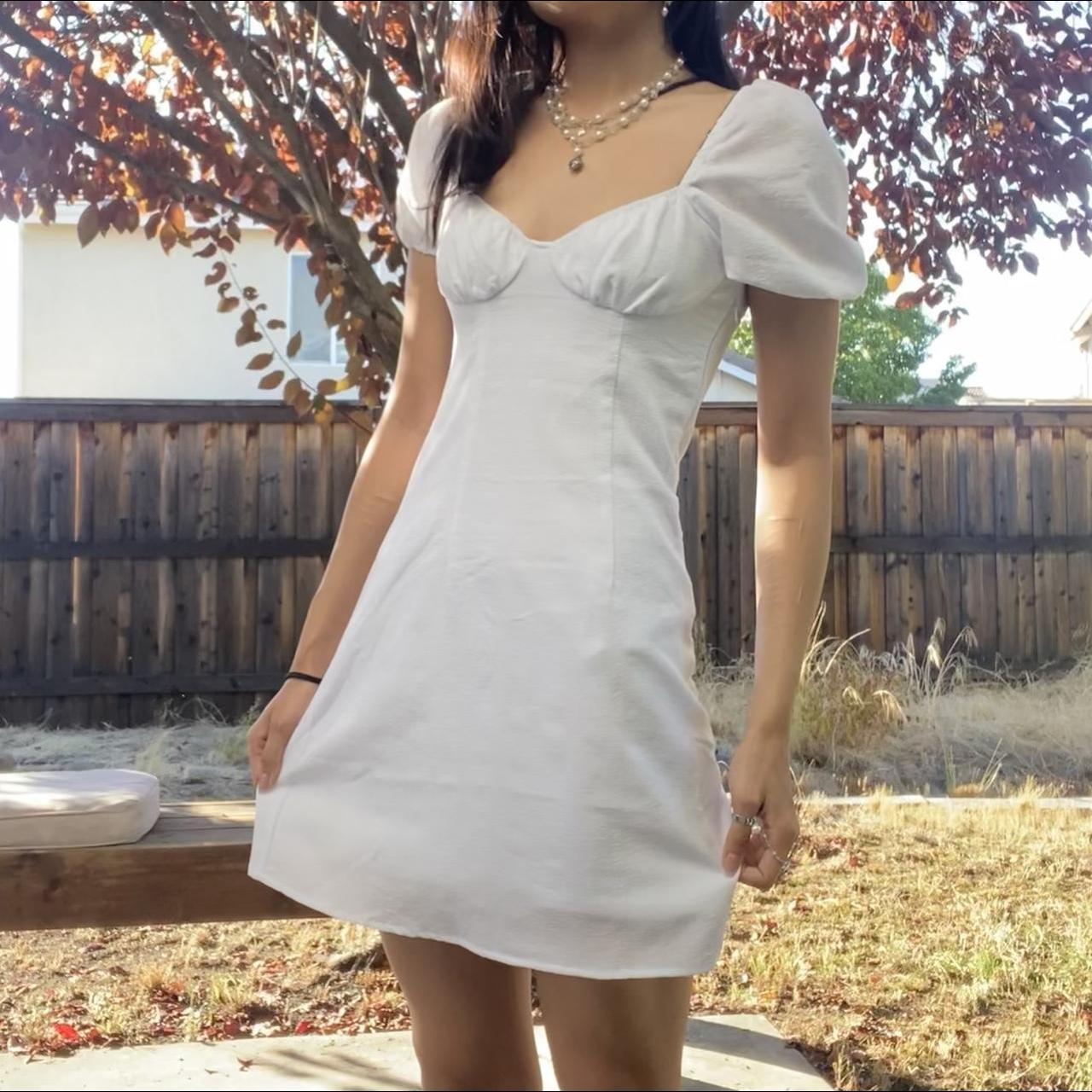 Beautiful white dress from H&M size xxs, super cute... Depop