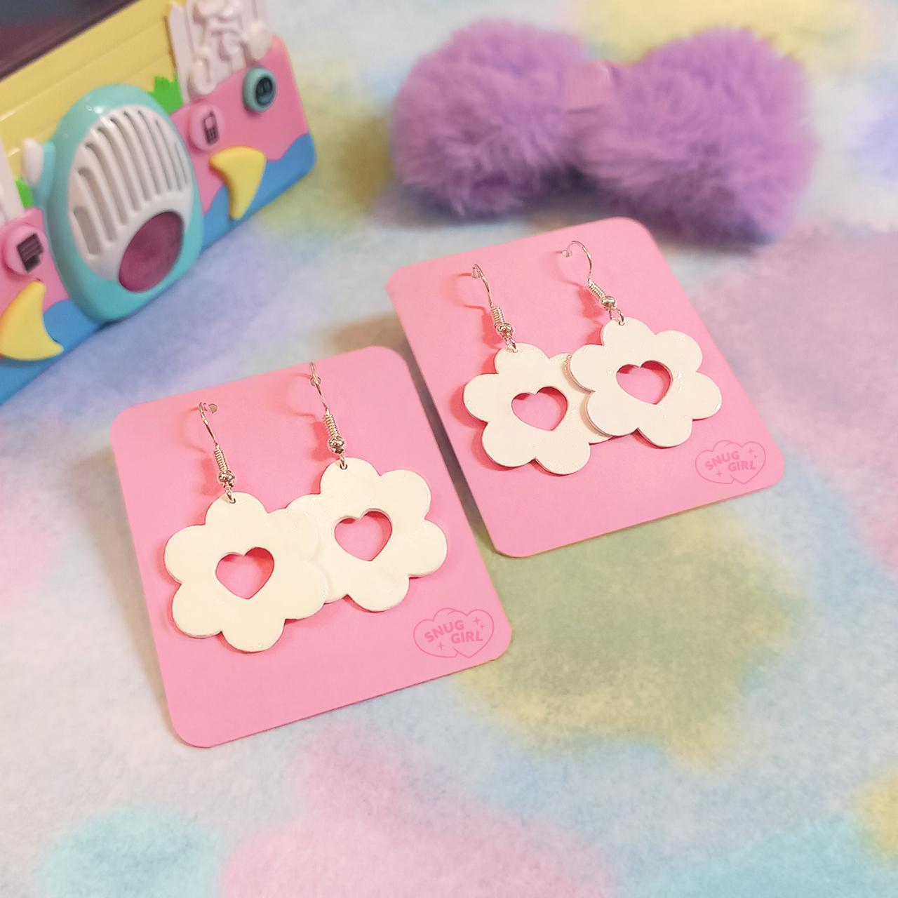 Mini Daisies Paper Based Earrings (1 pair) White... Depop