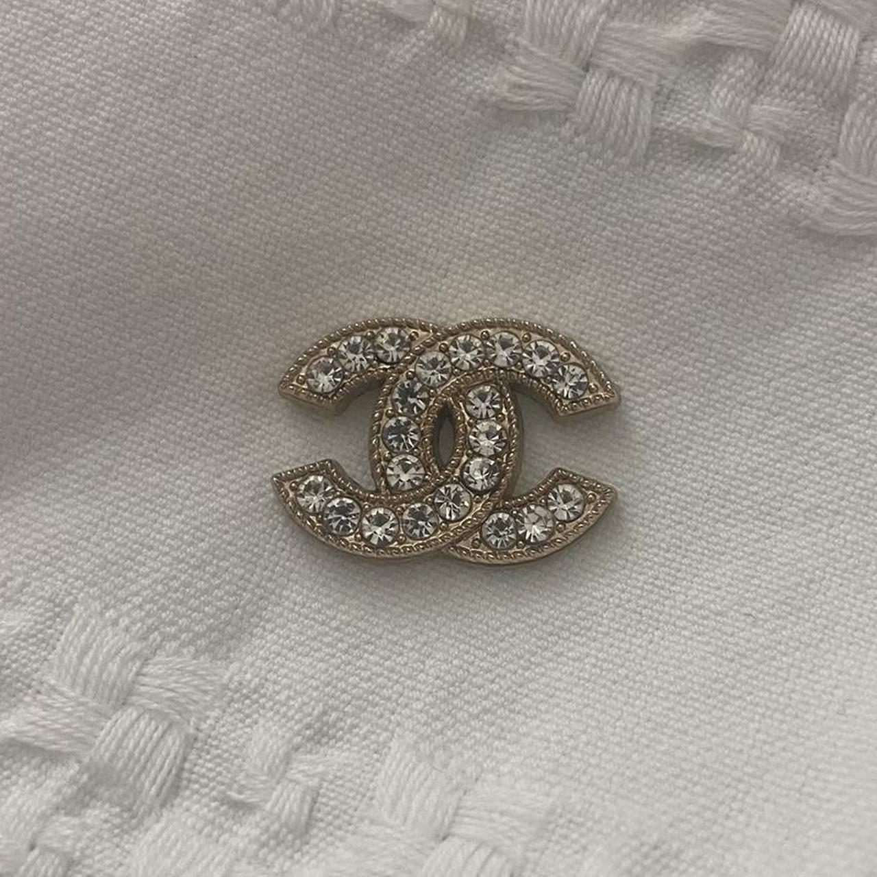 authentic CHANEL CC logo button. great... - Depop