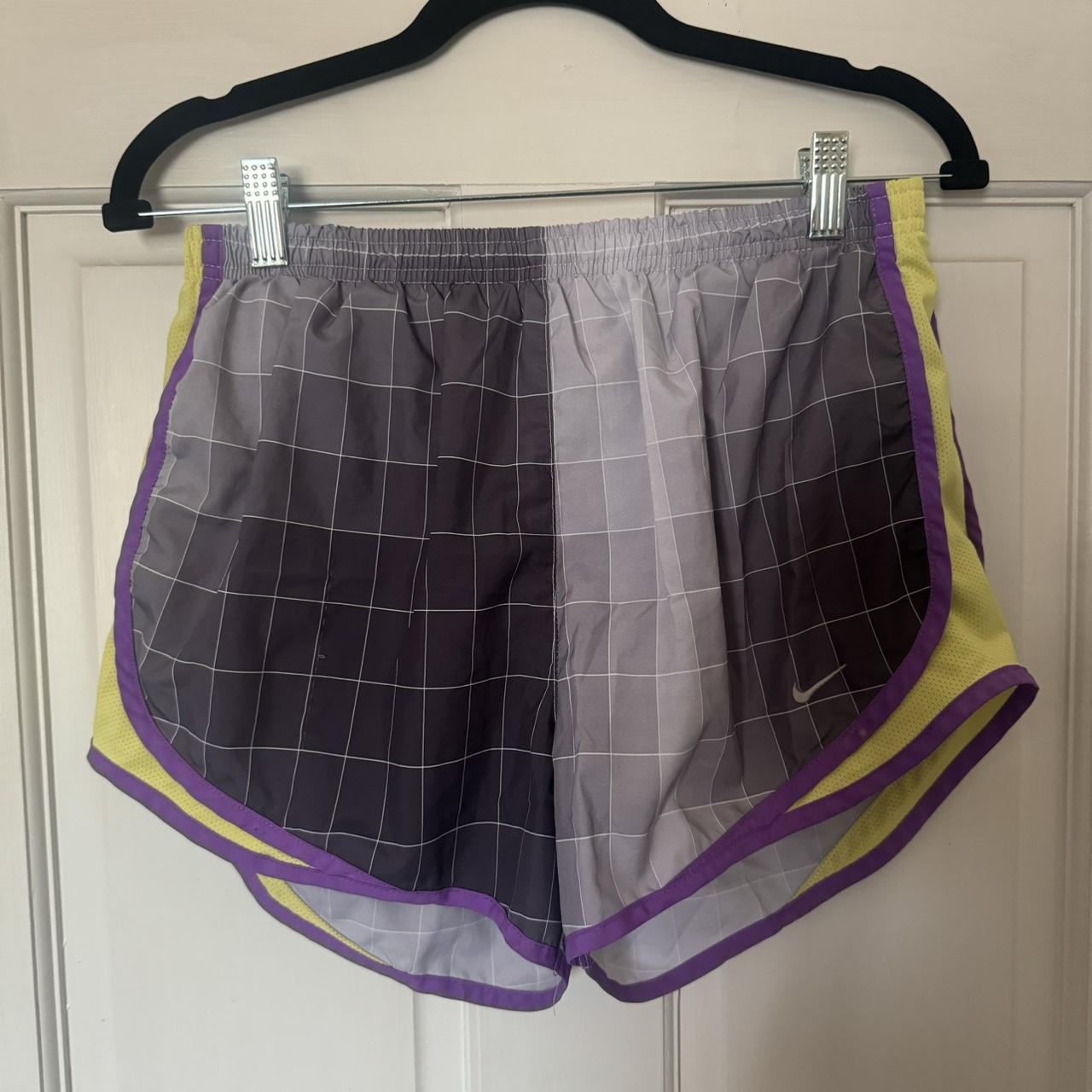 💜unique Nike plaid exercise shorts -has an Depop