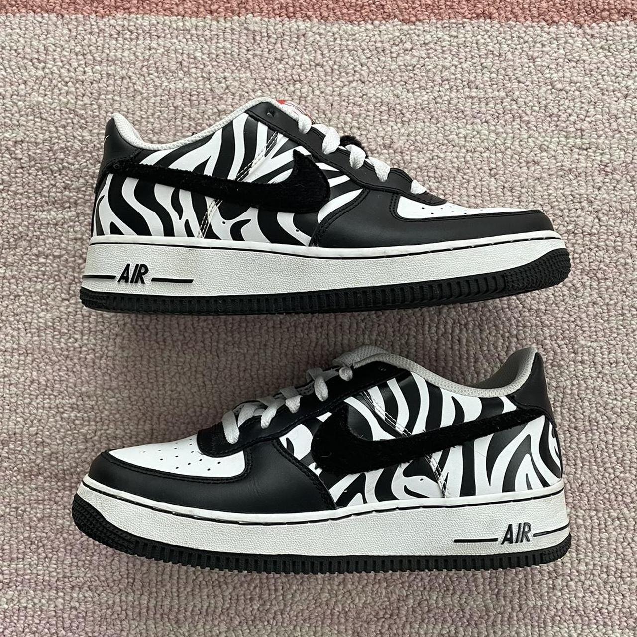 Nike cheap zebra trainers