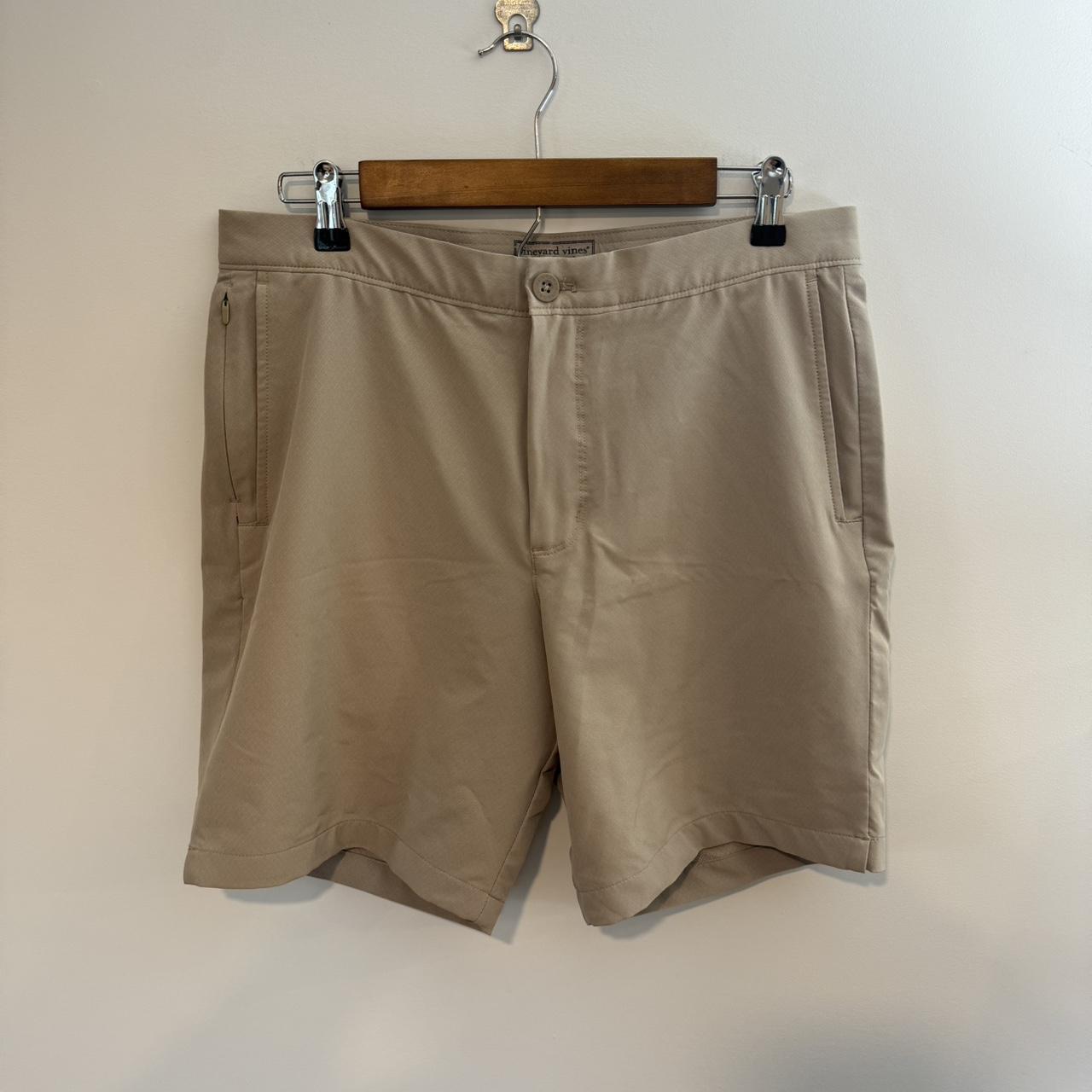 Men's Vineyard Vines Khaki hotsell Shorts