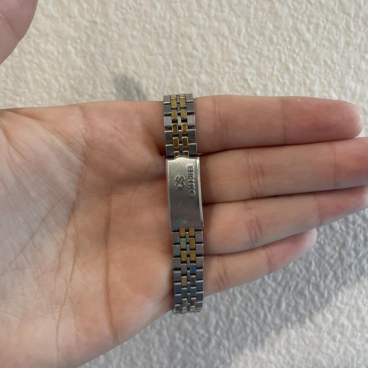 Seiko Women's Watch (2)