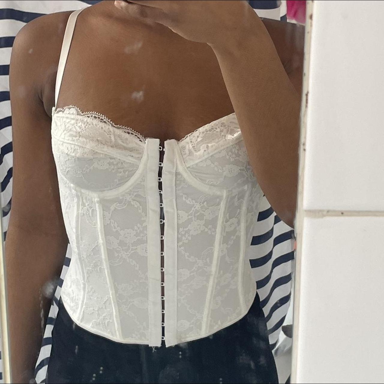 Urban Outfitters Women's White Corset Depop